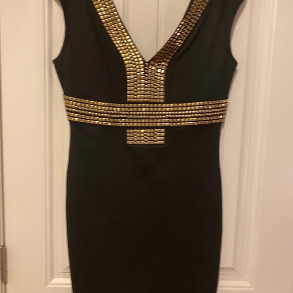 Dress - Picture 3 of 3